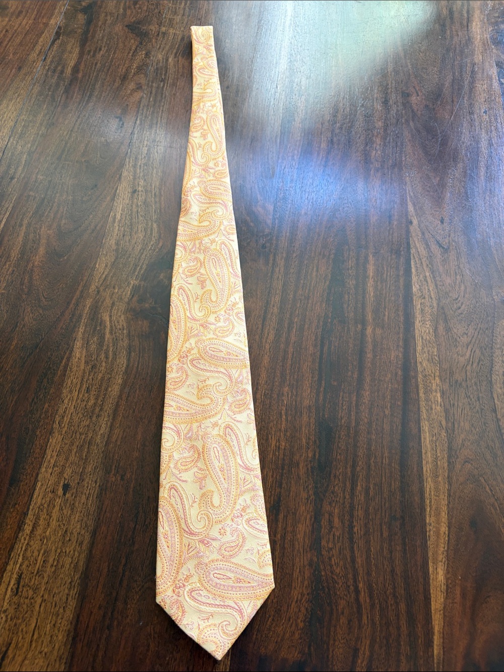 Banana Republic Yellow & Pink Paisley 100% Silk Tie Like New